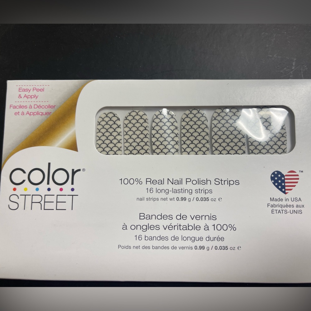 Mermaid You Look - Color Street press-on Nails